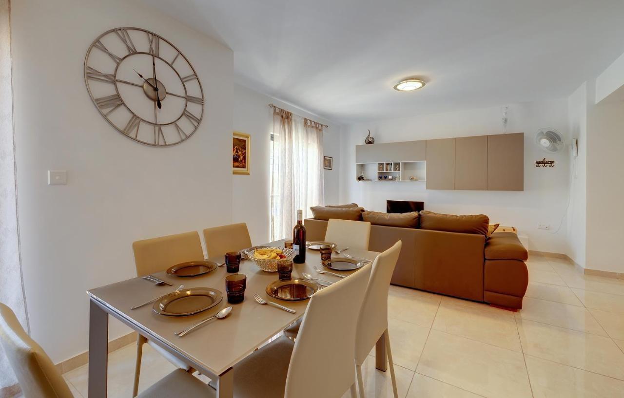 Stylish Bright And Airy Apart In Central Bugibba 圣保罗湾城 外观 照片