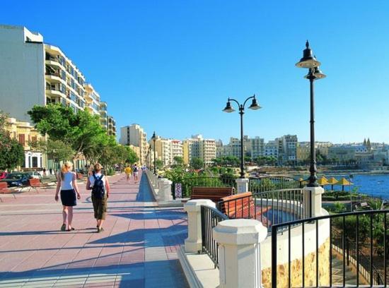 Stylish Bright And Airy Apart In Central Bugibba 圣保罗湾城 外观 照片
